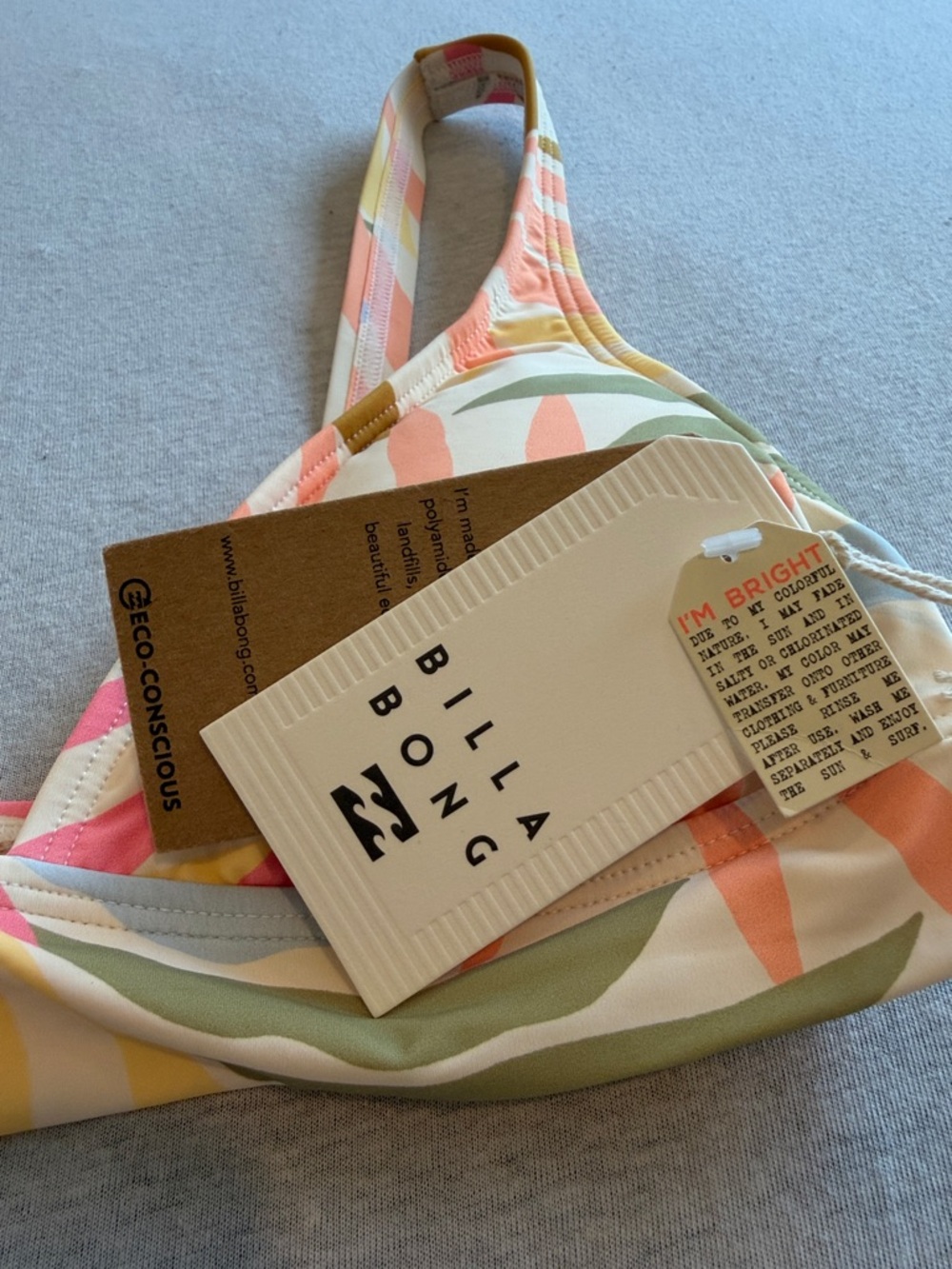 NWT Billabong Bikini Top - Picture 2 of 4